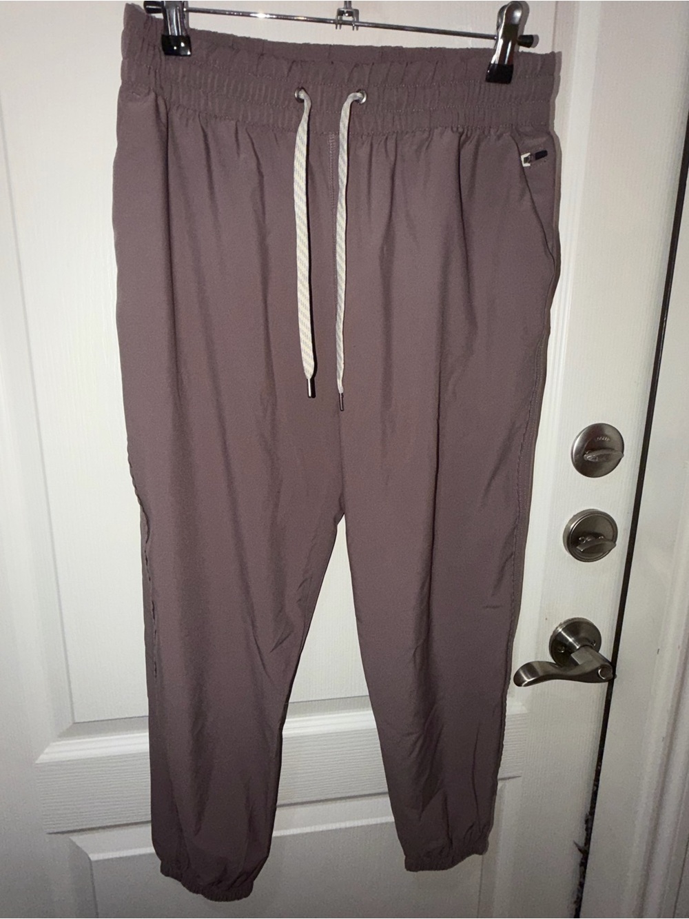 Vuori Weekend Jogger Pants Hazel Mauve Activewear Size M - Picture 2 of 6
